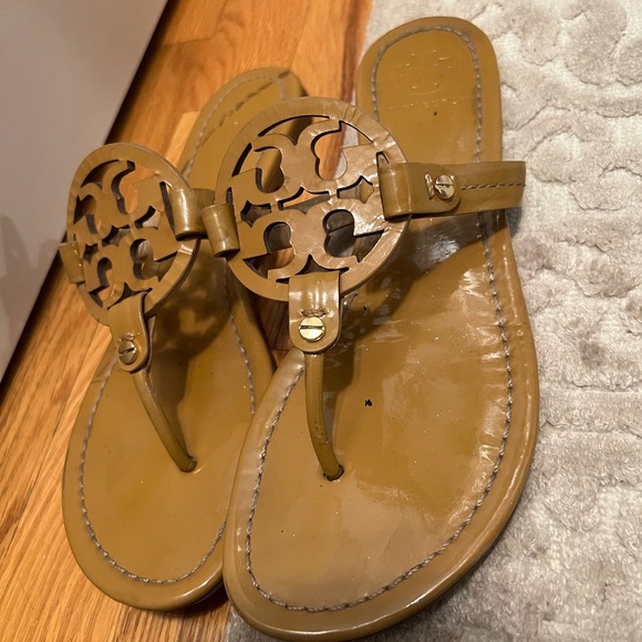 Tory Burch Miller Sandals EUC - Picture 6 of 16